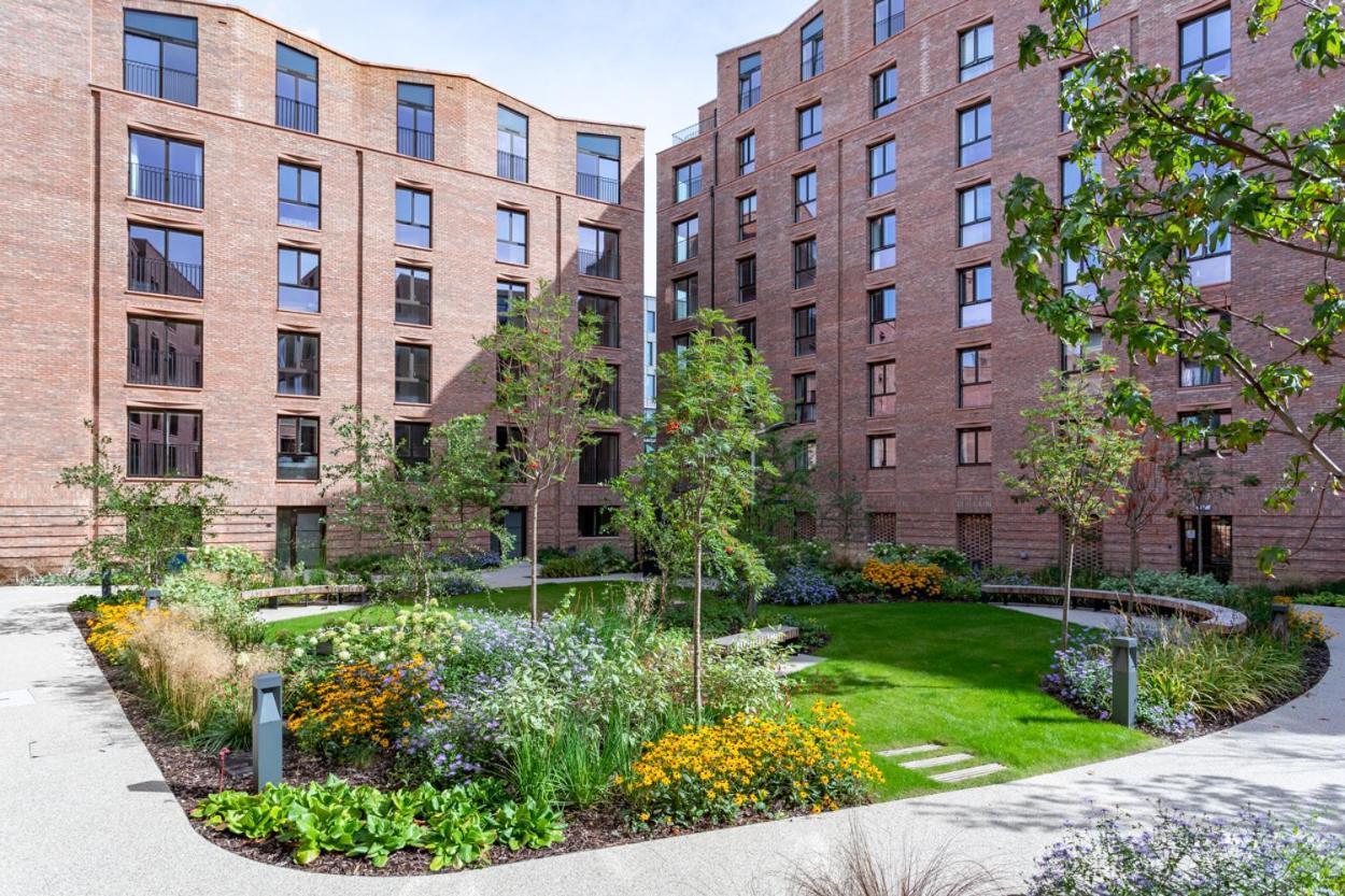 Luxury 2 Bedroom Apartment With Free Parking In The Heart Of York Exteriör bild