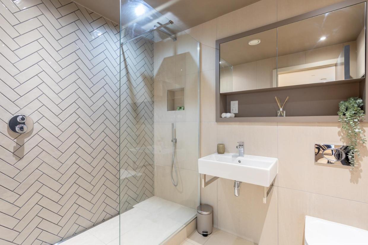 Luxury 2 Bedroom Apartment With Free Parking In The Heart Of York Exteriör bild