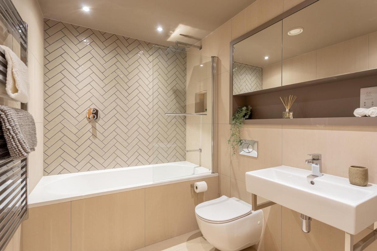 Luxury 2 Bedroom Apartment With Free Parking In The Heart Of York Exteriör bild