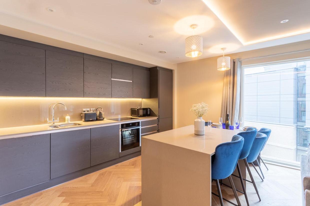 Luxury 2 Bedroom Apartment With Free Parking In The Heart Of York Exteriör bild